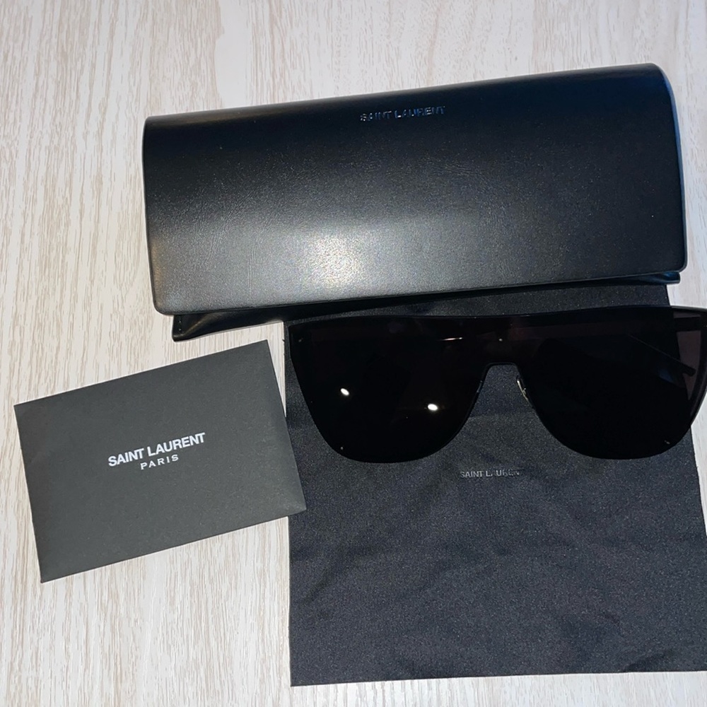 BNWT YSL MASK SUNGLASSES